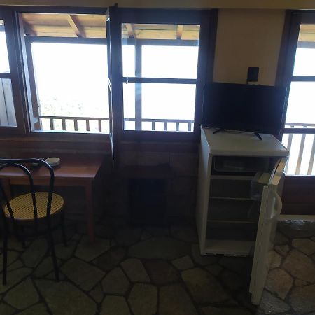 Triple Studio Room With The Most Beatifull View In Mylopotamos Tsagaráda Eksteriør bilde